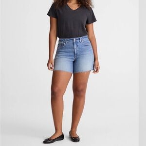 MADEWELL Perfect Curvy Mid Rise Short Size 28